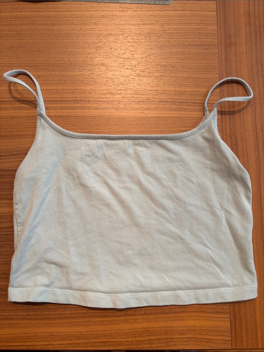 Uniqlo crop top size medium